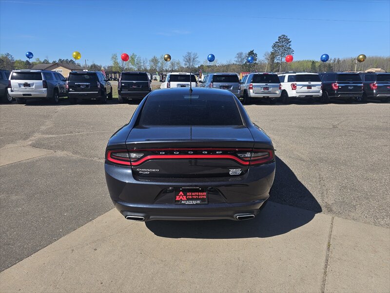 2016 Dodge Charger SE - Photo 6 - Brainerd, MN 56401