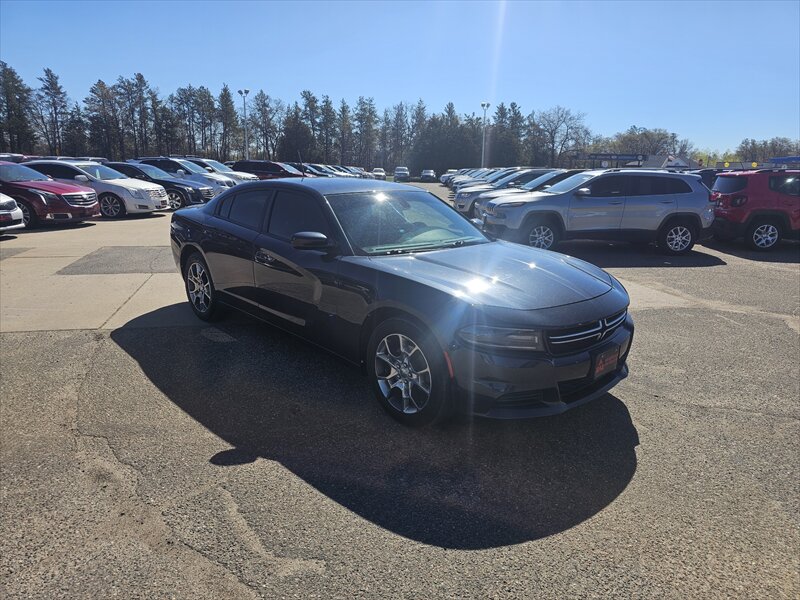 2016 Dodge Charger SE - Photo 2 - Brainerd, MN 56401
