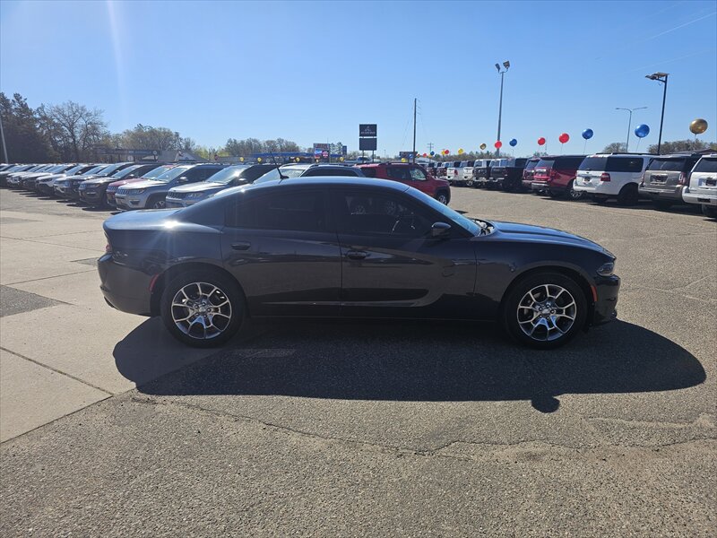 2016 Dodge Charger SE - Photo 8 - Brainerd, MN 56401