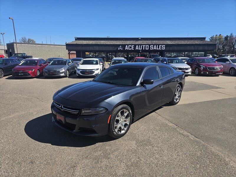 2016 Dodge Charger SE   - Photo 1 - Brainerd, MN 56401