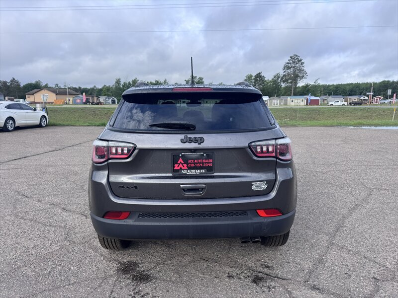 2018 Jeep Compass Latitude - Photo 8 - Brainerd, MN 56401