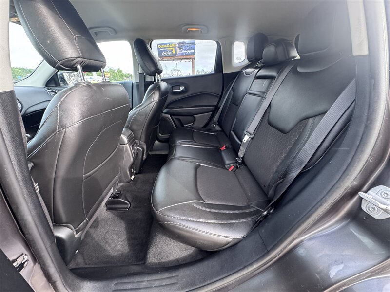 2018 Jeep Compass Latitude - Photo 11 - Brainerd, MN 56401