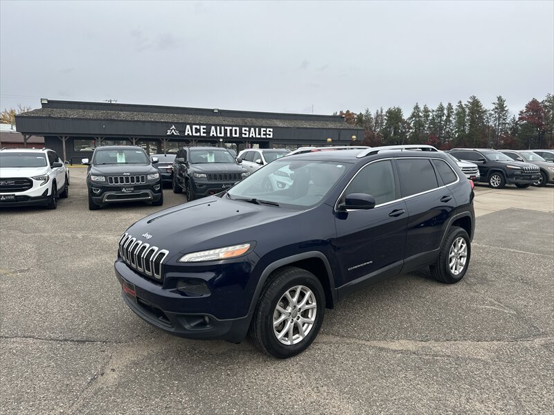 2016 Jeep Cherokee Latitude   - Photo 1 - Brainerd, MN 56401