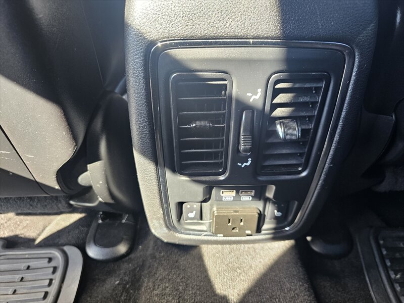 2014 Jeep Grand Cherokee Limited - Photo 18 - Brainerd, MN 56401