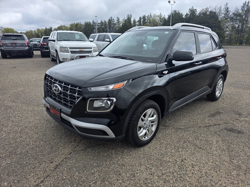 2020 Hyundai VENUE SEL   - Photo 1 - Brainerd, MN 56401