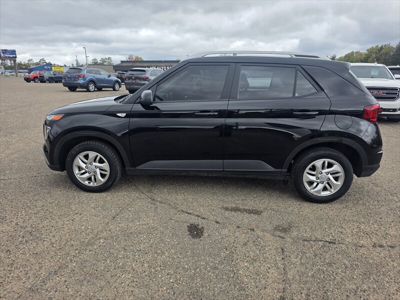 2020 Hyundai VENUE SEL - Photo 5 - Brainerd, MN 56401