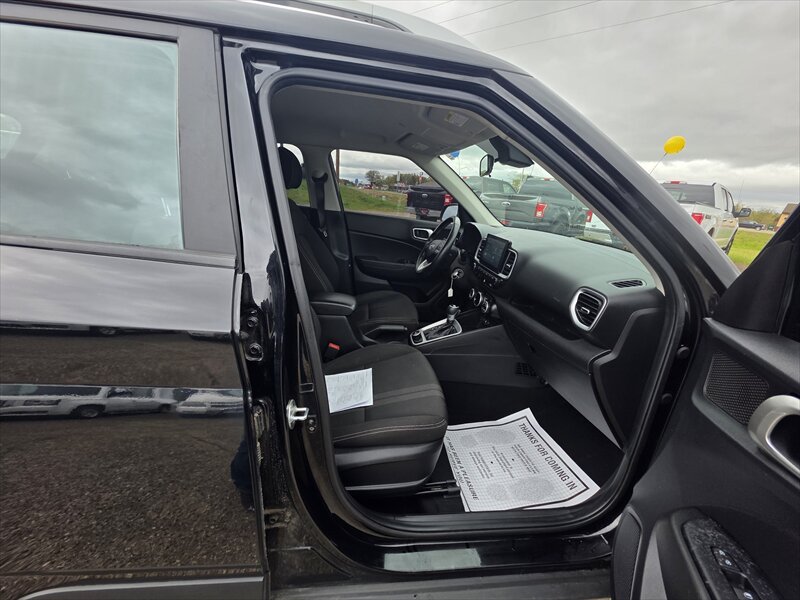 2020 Hyundai VENUE SEL - Photo 8 - Brainerd, MN 56401