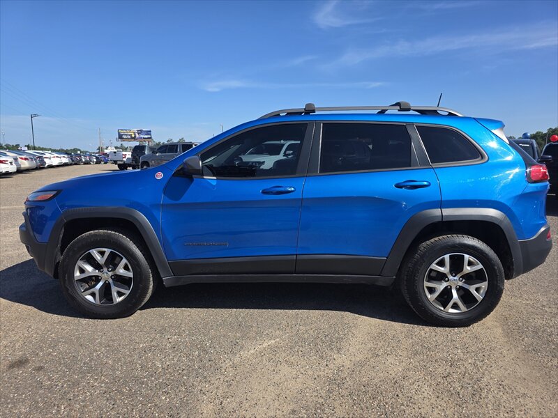 2017 Jeep Cherokee Trailhawk - Photo 6 - Brainerd, MN 56401