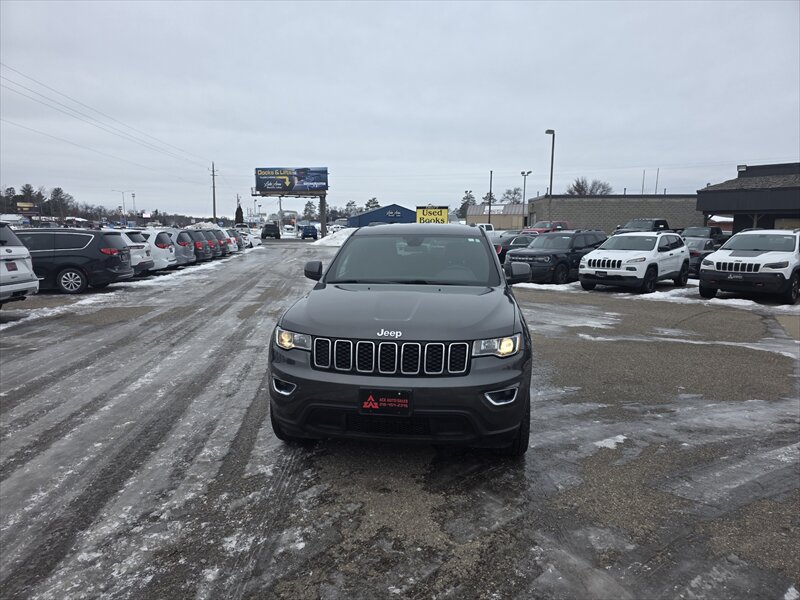 2019 Jeep Grand Cherokee Laredo - Photo 5 - Brainerd, MN 56401