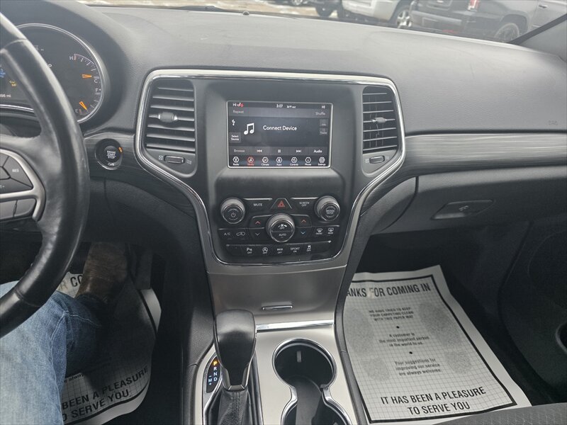 2019 Jeep Grand Cherokee Laredo - Photo 12 - Brainerd, MN 56401