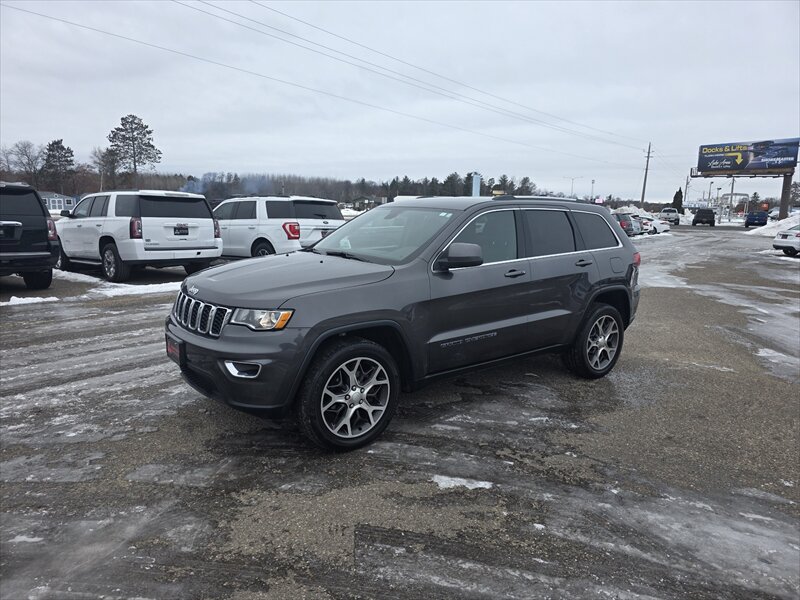 2019 Jeep Grand Cherokee Laredo - Photo 2 - Brainerd, MN 56401