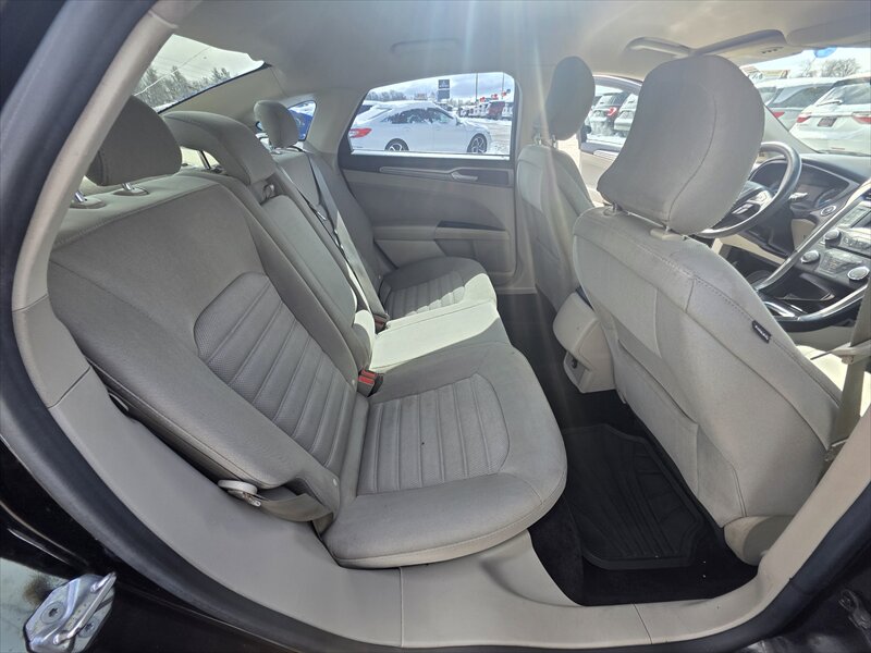 2017 Ford Fusion SE - Photo 17 - Brainerd, MN 56401