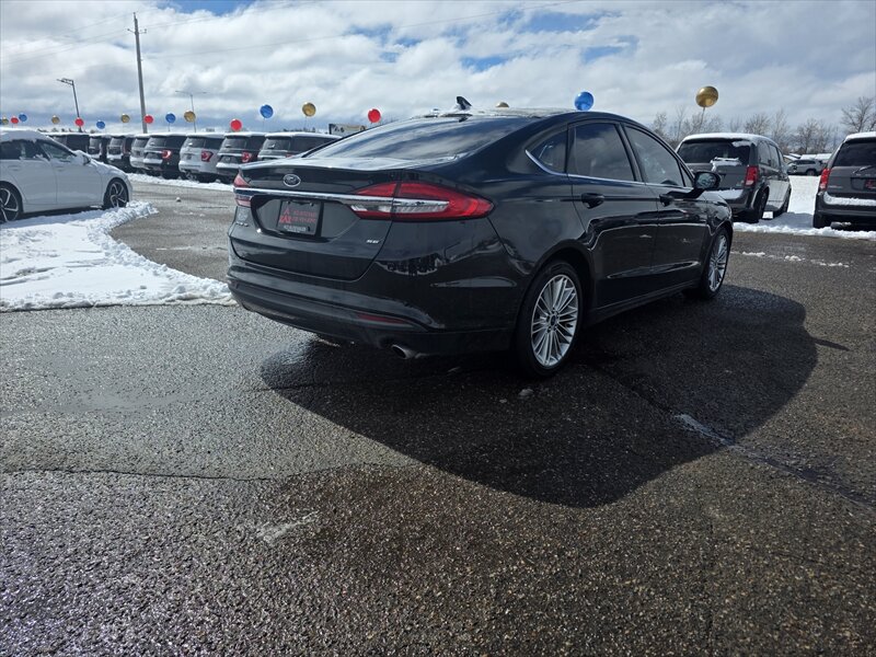 2017 Ford Fusion SE - Photo 4 - Brainerd, MN 56401