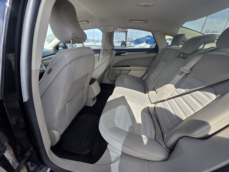 2017 Ford Fusion SE - Photo 16 - Brainerd, MN 56401