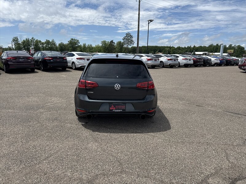 2016 Volkswagen Golf GTI S - Photo 8 - Brainerd, MN 56401