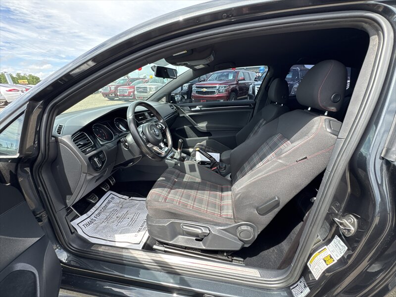 2016 Volkswagen Golf GTI S - Photo 12 - Brainerd, MN 56401