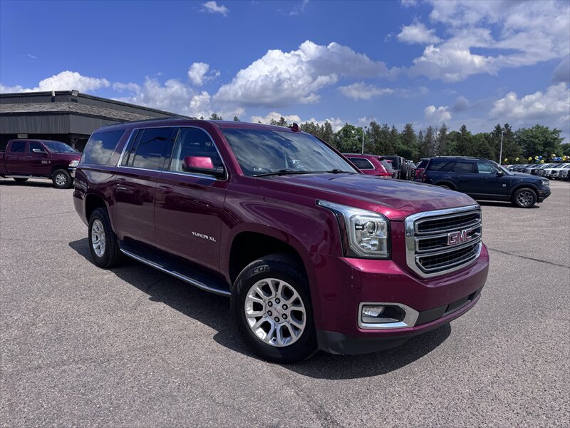 2020 GMC Yukon XL SLT - Photo 2 - Brainerd, MN 56401