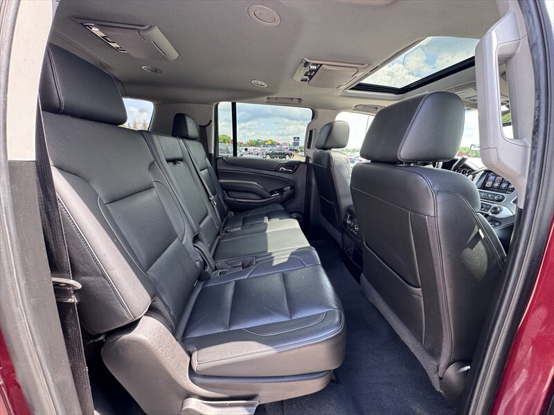 2020 GMC Yukon XL SLT - Photo 14 - Brainerd, MN 56401