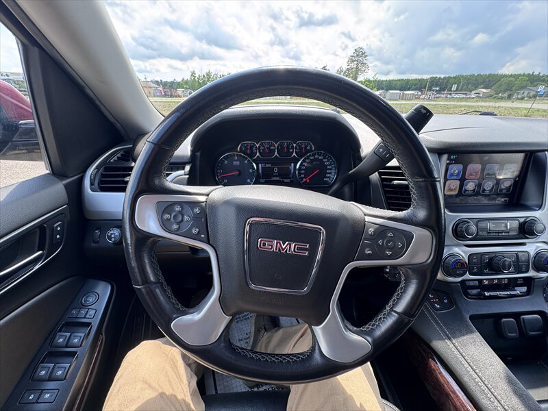 2020 GMC Yukon XL SLT - Photo 21 - Brainerd, MN 56401