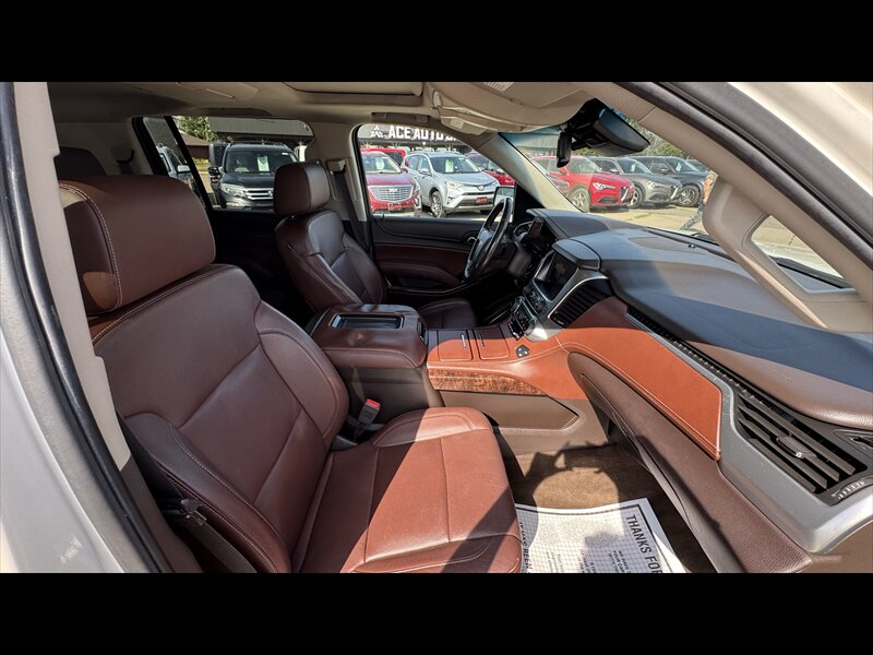2015 Chevrolet Suburban LTZ - Photo 11 - Brainerd, MN 56401