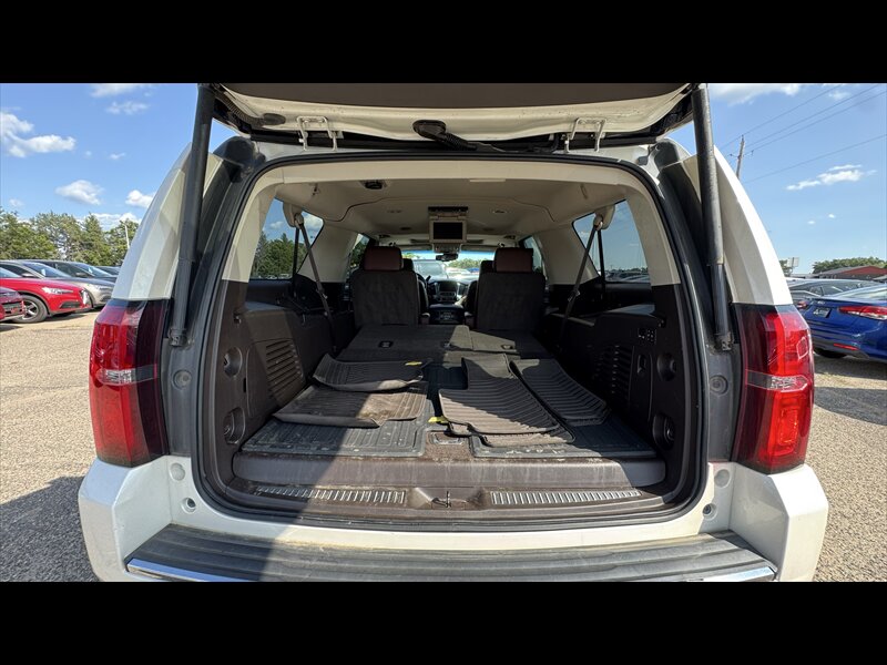 2015 Chevrolet Suburban LTZ - Photo 27 - Brainerd, MN 56401