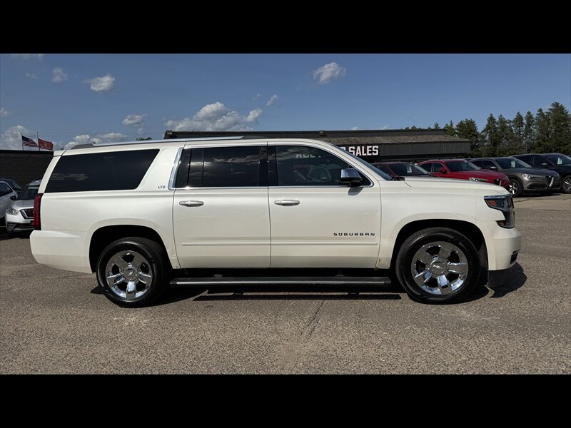 2015 Chevrolet Suburban LTZ - Photo 4 - Brainerd, MN 56401