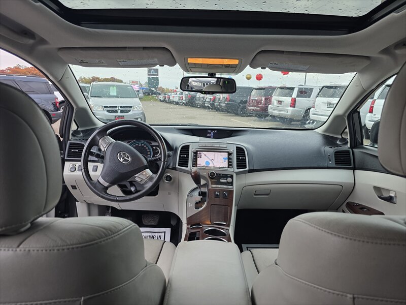2009 Toyota Venza AWD V6   - Photo 8 - Brainerd, MN 56401