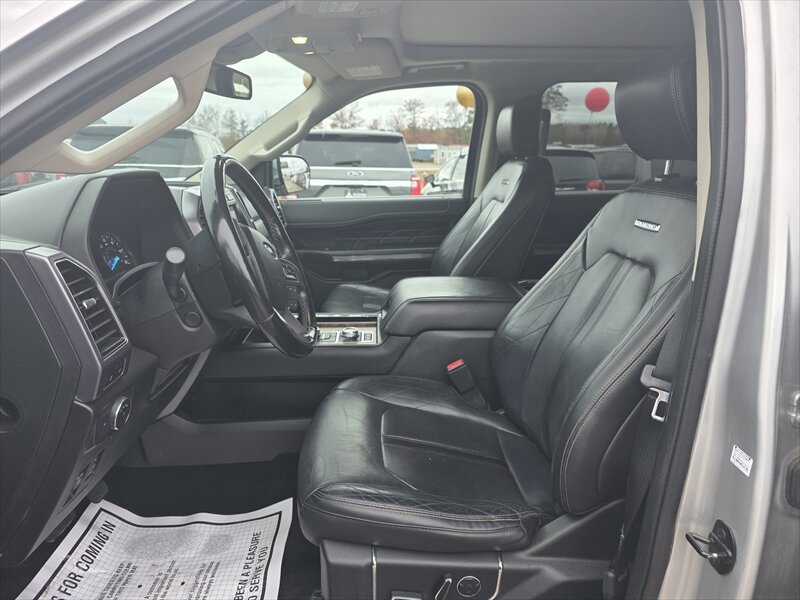2018 Ford Expedition Platinum - Photo 8 - Brainerd, MN 56401