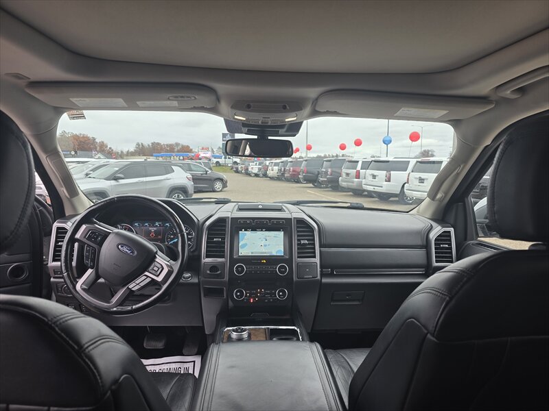 2018 Ford Expedition Platinum - Photo 11 - Brainerd, MN 56401