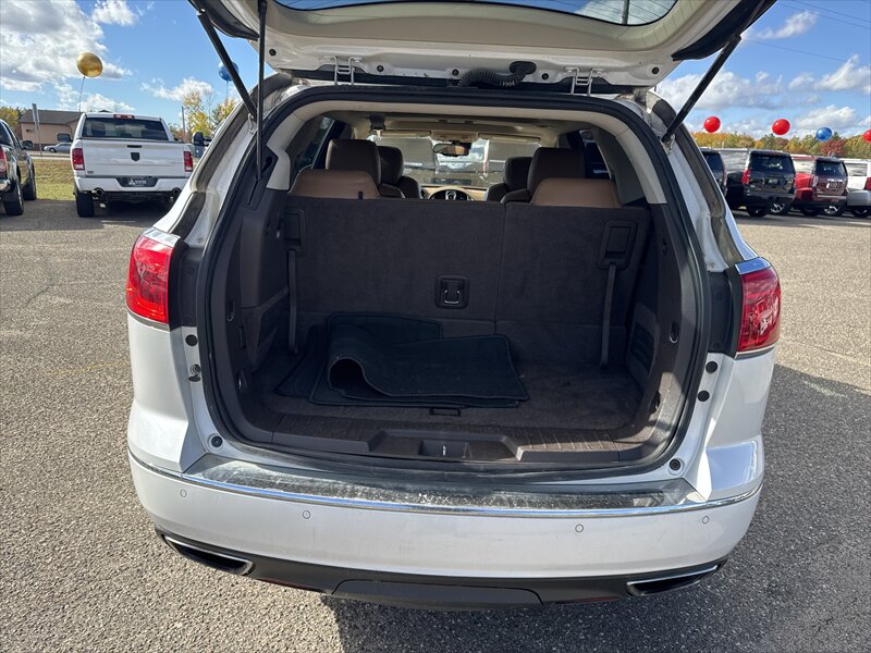 2016 Buick Enclave Premium - Photo 5 - Brainerd, MN 56401