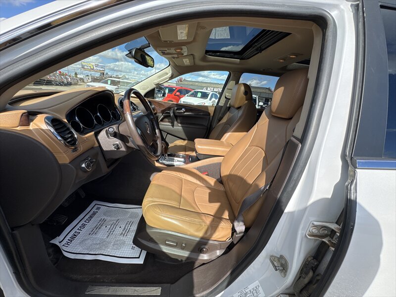 2016 Buick Enclave Premium - Photo 6 - Brainerd, MN 56401