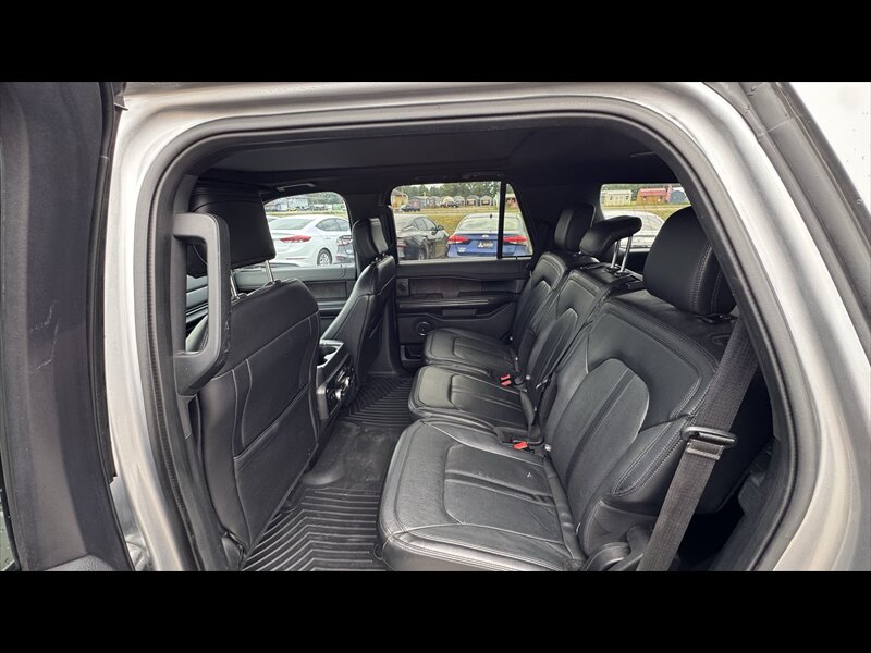2020 Ford Expedition Limited - Photo 12 - Brainerd, MN 56401