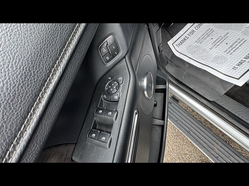 2020 Ford Expedition Limited - Photo 17 - Brainerd, MN 56401