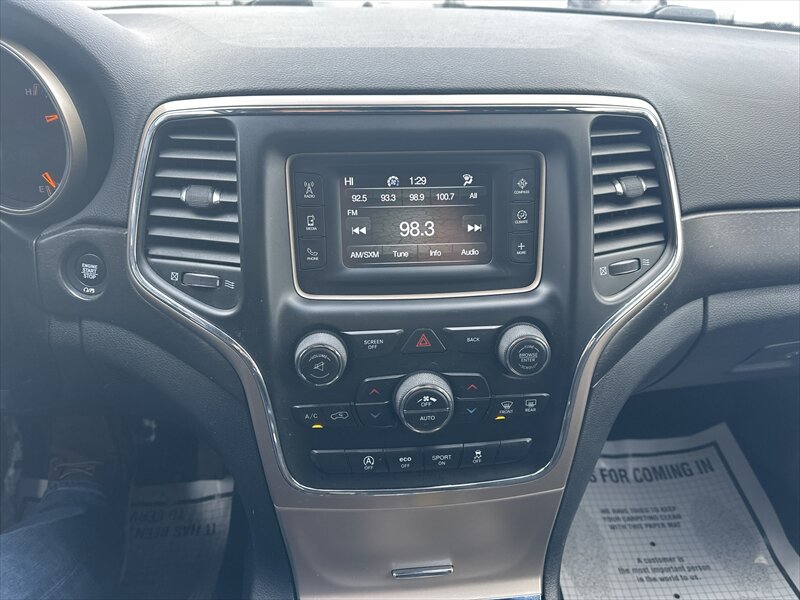 2016 Jeep Grand Cherokee Laredo - Photo 12 - Brainerd, MN 56401