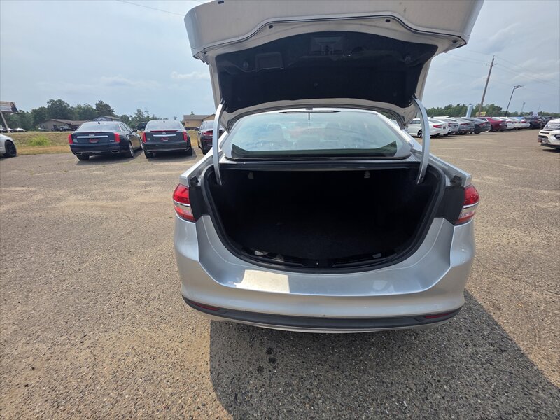 2017 Ford Fusion S - Photo 14 - Brainerd, MN 56401