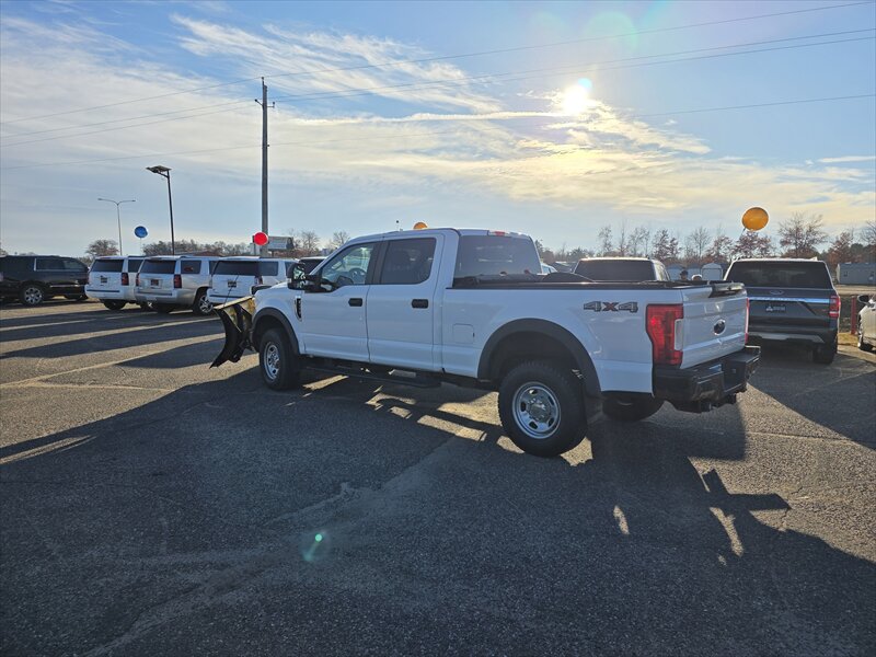 2019 Ford F-350 Super Duty XL - Photo 4 - Brainerd, MN 56401