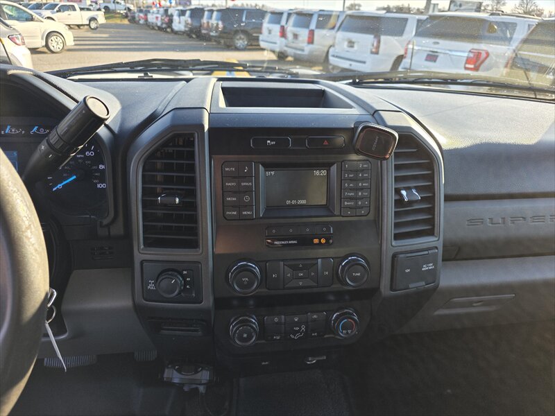 2019 Ford F-350 Super Duty XL - Photo 8 - Brainerd, MN 56401