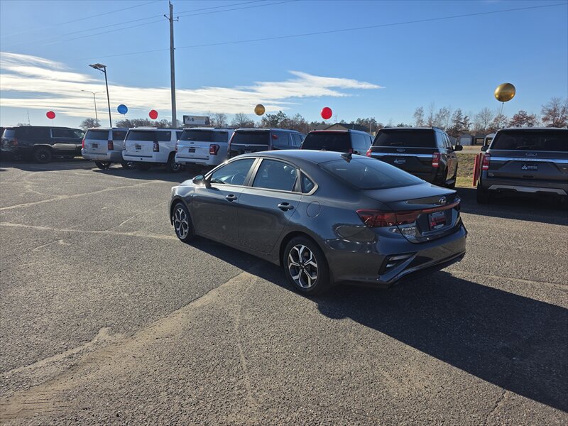 2021 Kia Forte FE - Photo 4 - Brainerd, MN 56401