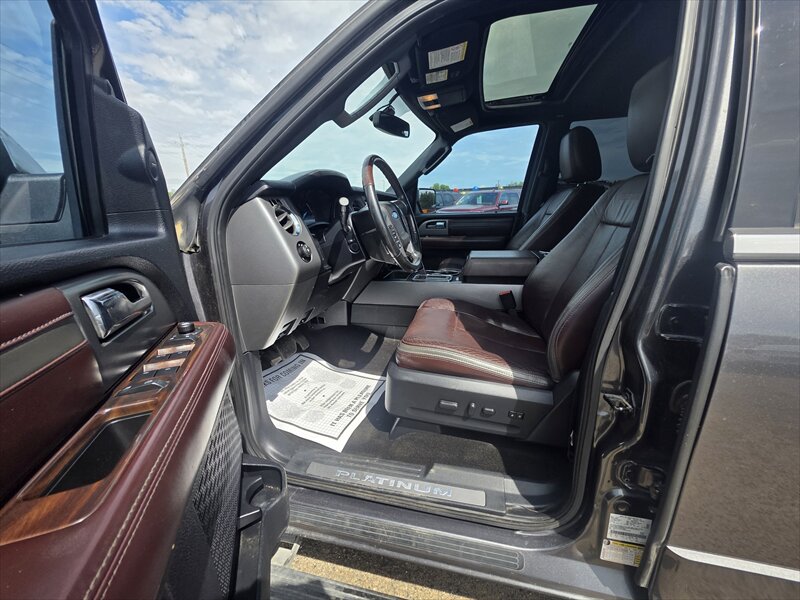 2015 Ford Expedition Platinum - Photo 13 - Brainerd, MN 56401