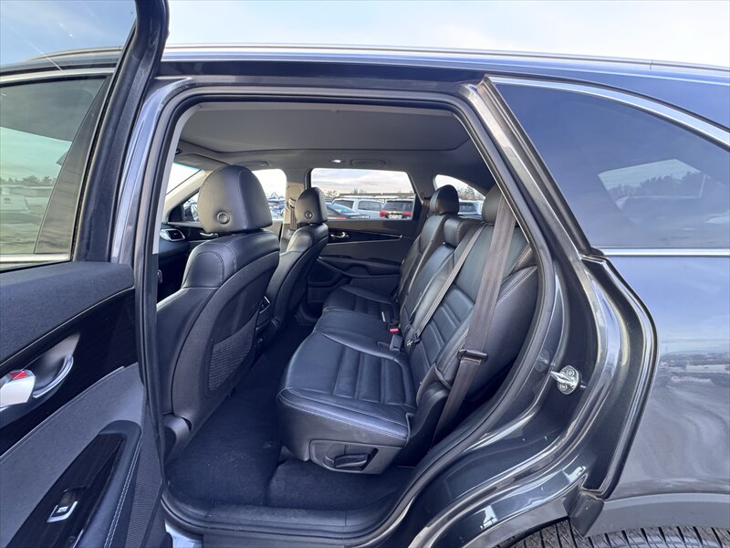 2020 Kia Sorento EX V6 - Photo 16 - Brainerd, MN 56401