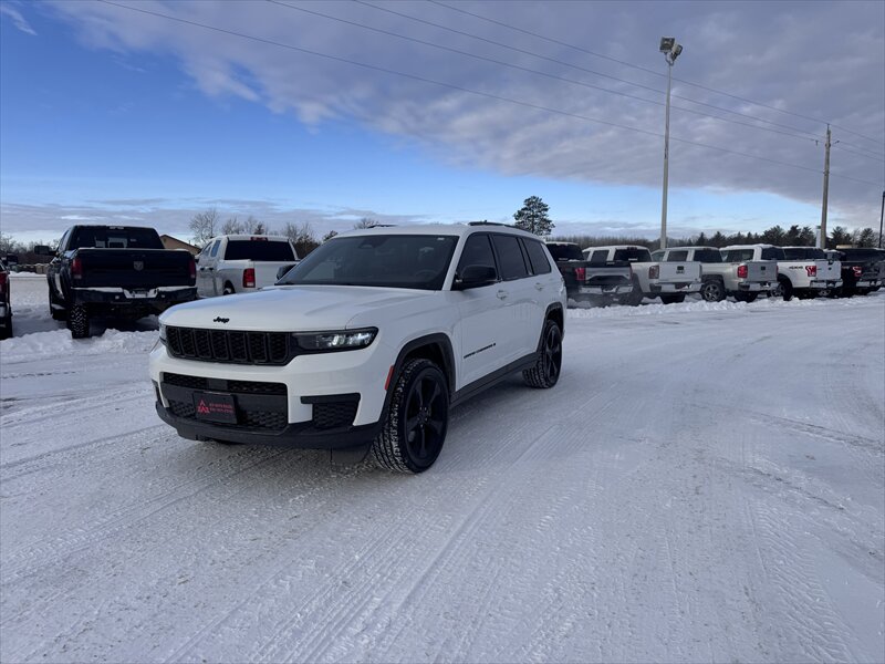 2021 Jeep Grand Cherokee Laredo  L - Photo 1 - Brainerd, MN 56401