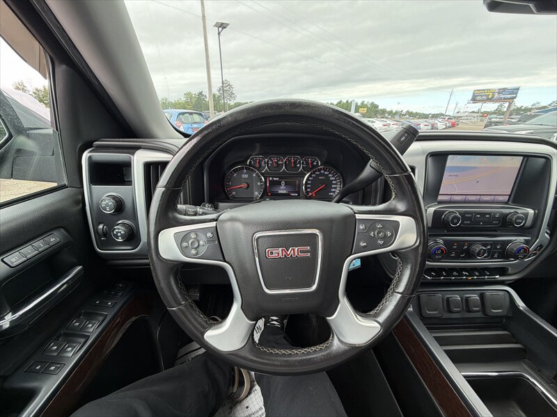 2014 GMC Sierra 1500 SLT - Photo 13 - Brainerd, MN 56401