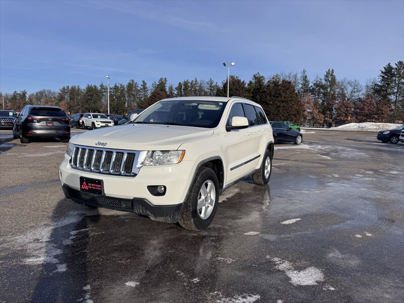 2011 Jeep Grand Cherokee Laredo   - Photo 1 - Brainerd, MN 56401