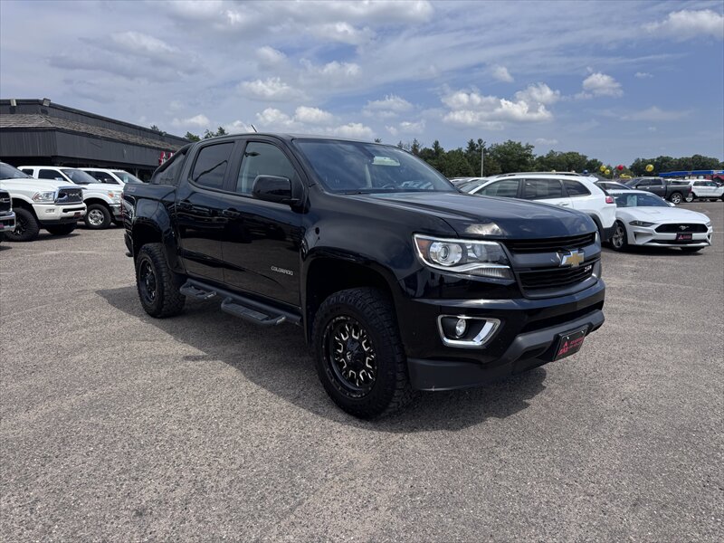 2019 Chevrolet Colorado Z71 - Photo 2 - Brainerd, MN 56401