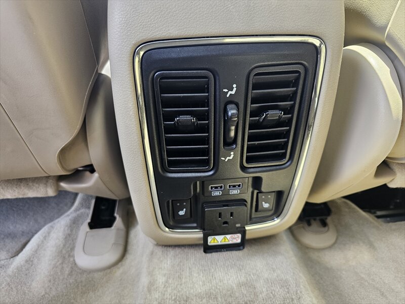 2015 Jeep Grand Cherokee Overland - Photo 19 - Brainerd, MN 56401