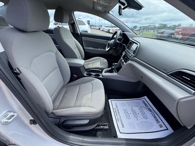 2020 Hyundai Elantra SEL - Photo 10 - Brainerd, MN 56401