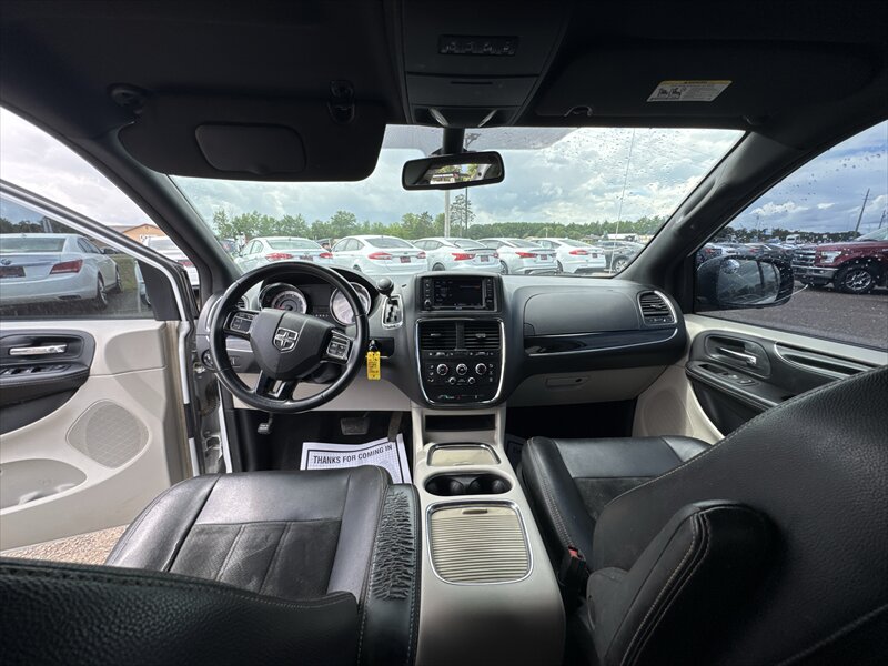 2018 Dodge Grand Caravan SXT - Photo 13 - Brainerd, MN 56401