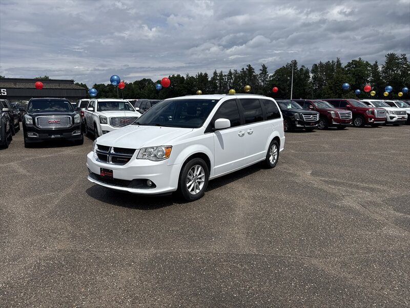 2018 Dodge Grand Caravan SXT   - Photo 1 - Brainerd, MN 56401
