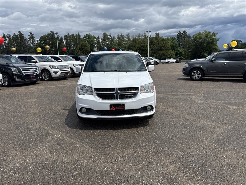 2018 Dodge Grand Caravan SXT - Photo 7 - Brainerd, MN 56401