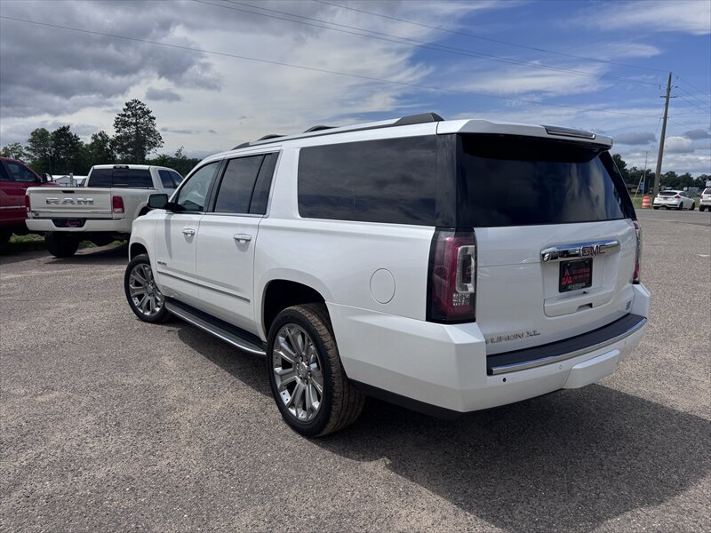 2016 GMC Yukon XL Denali - Photo 4 - Brainerd, MN 56401